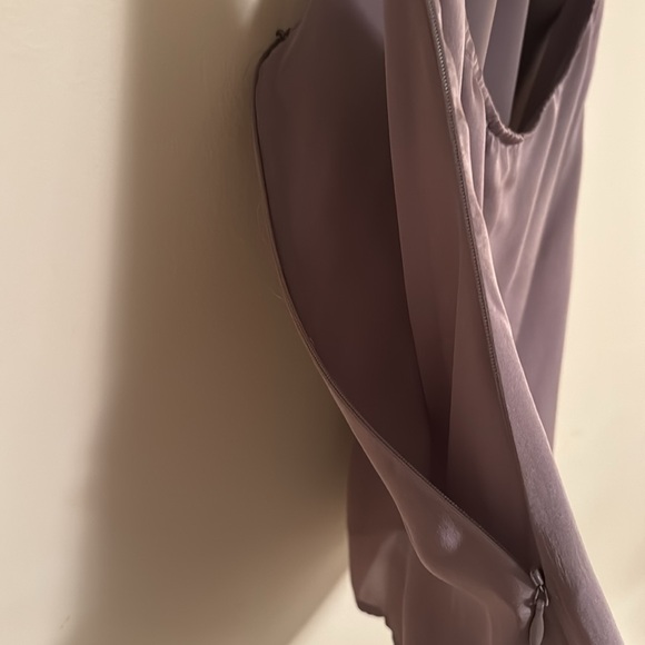 INCREDIBLY GORGEOUS Bebe 100% Silk Halter Top - Picture 4 of 5